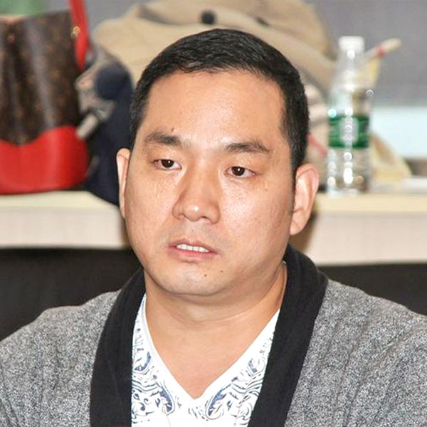 王显 七彩熊董事长
