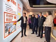 SGS专家团队来我司交流健康建材工作