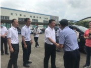 柳州市委副书记一行莅临壮象板材考察指导