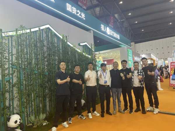 携手加特林板材 和其美亮相第二十四届成都建博会
