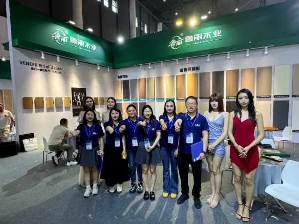 2025中国成都建博会|鲁丽木业携手五大经销商共展风采