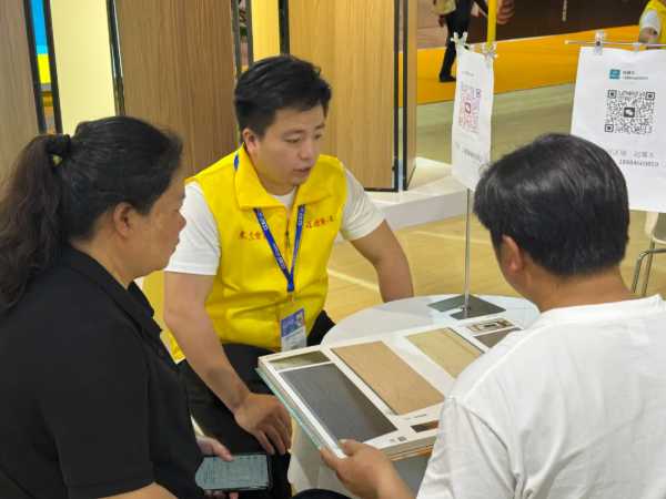 2025中国成都建博会|鲁丽木业携手五大经销商共展风采