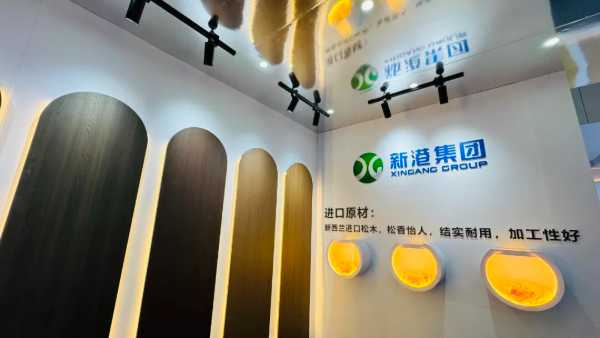 第24届成都建博会首日直击：新港成人气焦点，捷报频传引爆行业热情