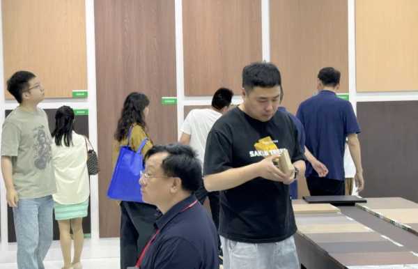 全国巡展成都站丨千山板材“7好标准”实力红出圈，展现国潮涌动下的中国品牌力量！