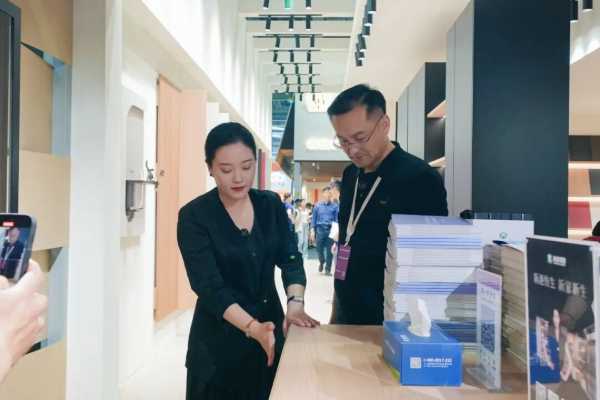 燃爆全场！新港闪耀广州定制家居展，上演“炸场级”美学盛宴