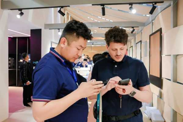燃爆全场！新港闪耀广州定制家居展，上演“炸场级”美学盛宴