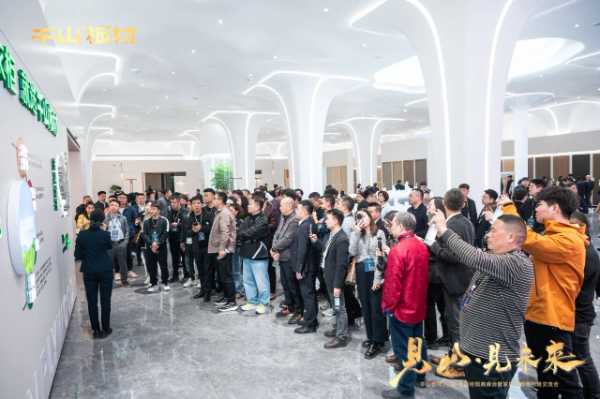 见山·见未来丨千山板材2025全国经销商峰会圆满召开
