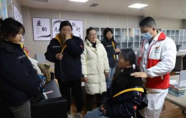 企业关怀丨江西鲁丽木业开展义诊活动