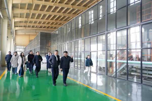 清华大学一兰山区人工智能助力木业产业转型升级产学研对接会在新港集团隆重召开！