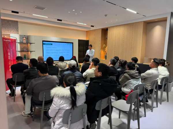 择韩氏 赢未来丨韩氏板材鹤壁运营中心开业暨装企座谈会顺利召开