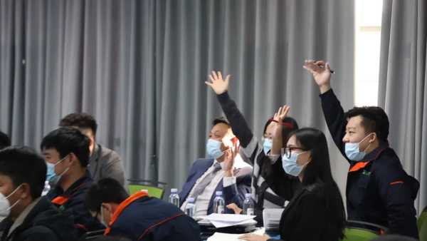 踔厉奋发 赓续前行丨新港商学院干部班培训打响新年发令枪！