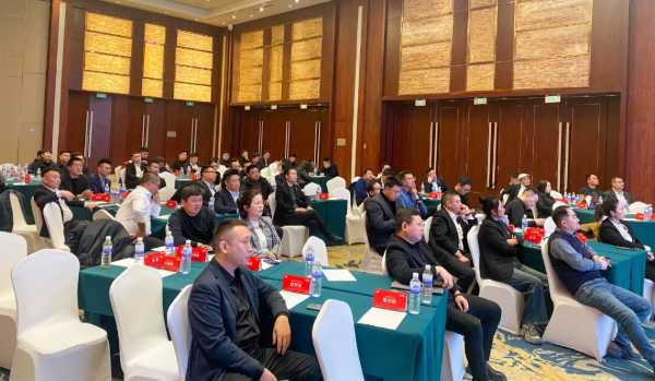 大道同行丨鹏鸿华北地区大商战略峰会剑指未来