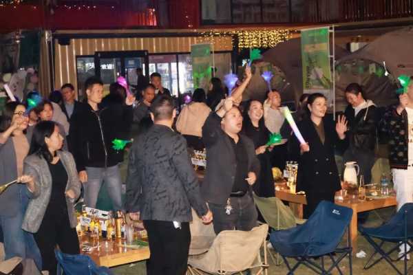 雪宝之夜，梦想启航；2024雪宝板材赣州区域经销商团队户外拓展燃爆了