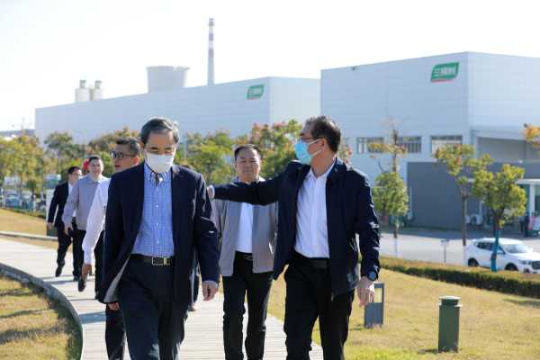 三棵树小森绿芯胶获评“国际先进水平”，中国林产工业协会新产品鉴定会圆满举办
