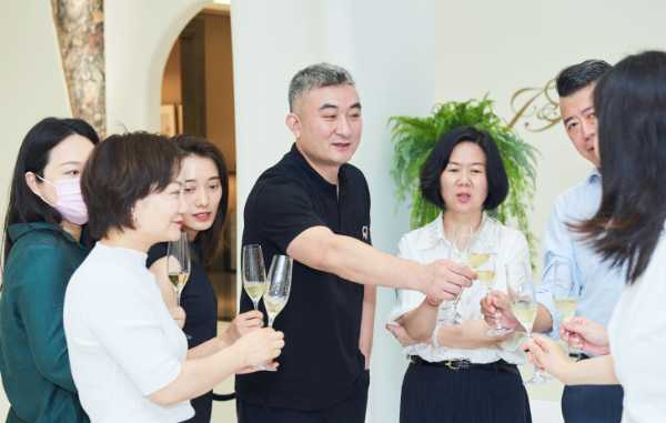 美克家居与红星美凯龙签署深度战略合作协议