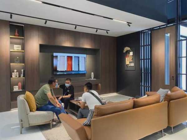“非凡•色”重磅登场，霍尔茨木门开展首日获众多大咖点赞