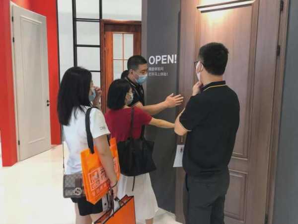 “非凡•色”重磅登场，霍尔茨木门开展首日获众多大咖点赞