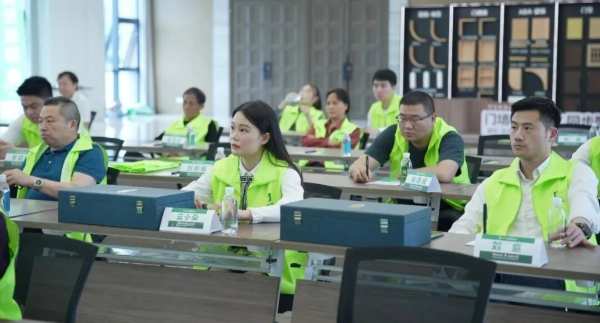同行致远，无畏征程，2025雪宝株洲地区核心经销商研讨会圆满成功