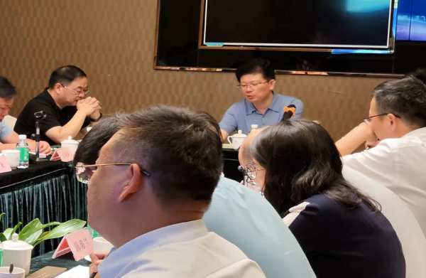 凝心聚力、团结协作，奋战四季度——大亚人造板集团三季度经营会议在肇庆工厂召开