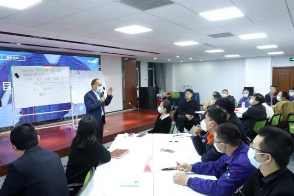 好前景、高待遇兼得！新港集团&东北林业大学2025校园招聘宣讲会成功举行
