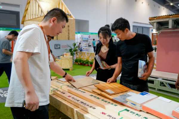 瞩目焦点——北新木业隆重亮相2024中国（日照）木结构产业和旅居产业展览会