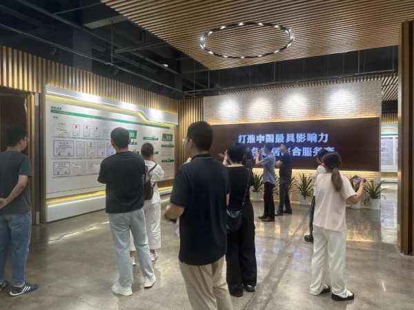 夏日游学·走进兔宝宝——山东兔宝宝全屋定制经销商工厂行圆满结束