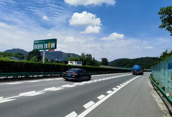 燃！壮象醇香板高速全面霸屏湖南高速路桥、城际地铁！