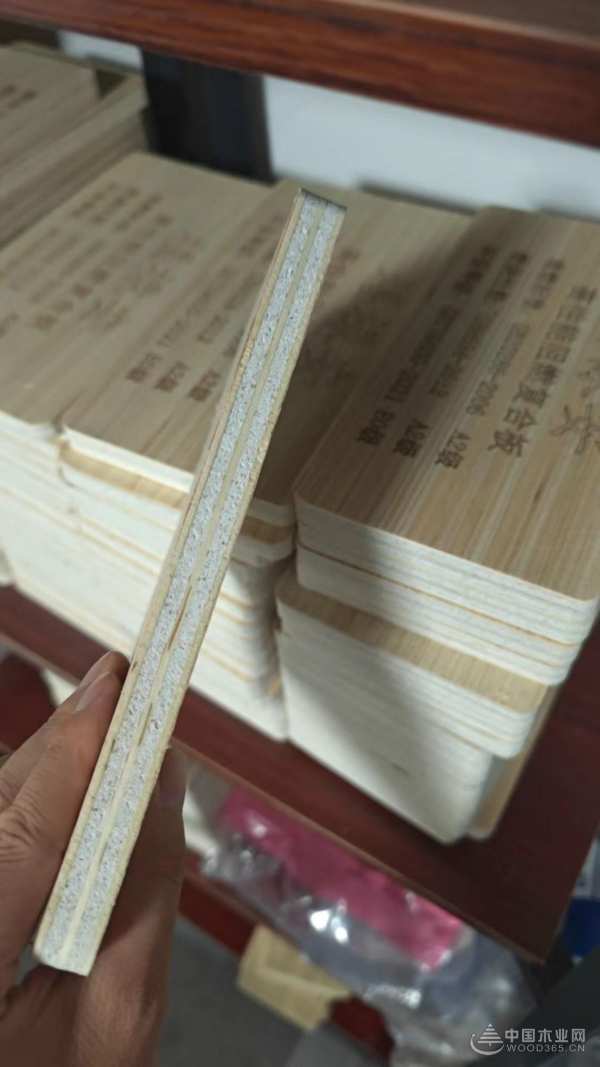 彰显品牌硬实力 福禄安荣获2024金匠榜阻燃板十大品牌
