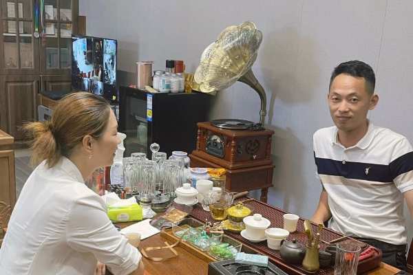金花绽放新故事丨梦牌新材料刘婷容：以专业破冰 用真诚搭桥