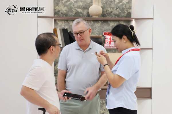 与时俱进，向新而行丨鲁丽家居闪耀亮相2024广州建博会