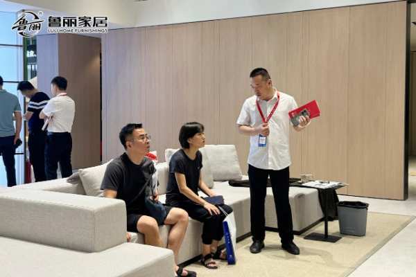 与时俱进，向新而行丨鲁丽家居闪耀亮相2024广州建博会