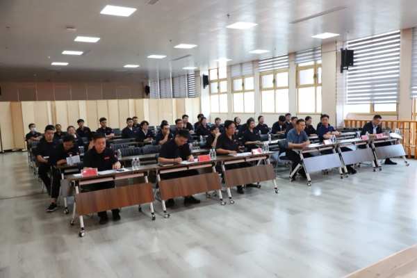 鲁丽集团木业板块安全演讲比赛隆重举行