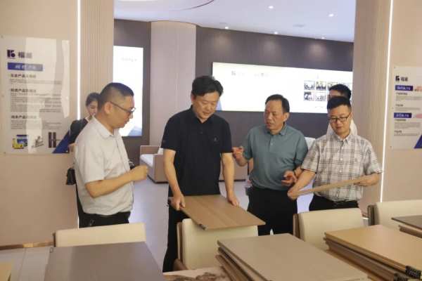 永达传媒董事长周志强先生一行调研福湘木业，与品牌共创价值！