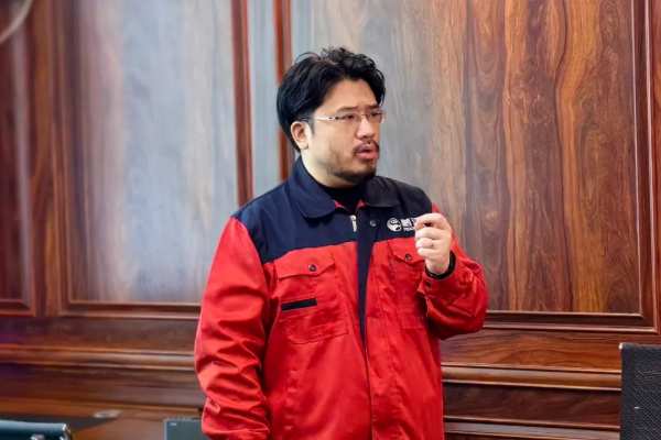 创新突围 | 鹏鸿四月度营销管理会暨品牌战略研讨会奋进新程