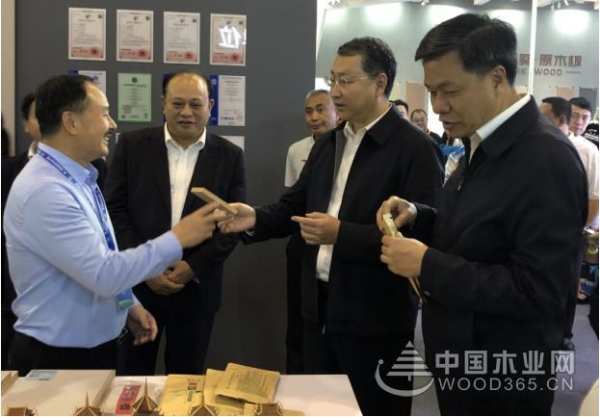 经年流转千古韵  匠心熔铸“香杉魂”  ——访广西壮象木业有限公司董事长叶新忠