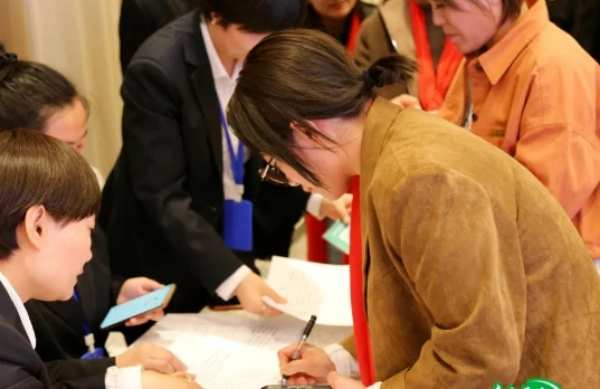 千山品牌全国行丨第16站黑龙江哈尔滨，千山板材“宠粉日”签约金额超900万
