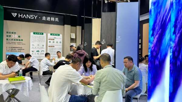 展会看韩氏 预见新趋势丨韩氏板材亮相第13届广州定制家居展
