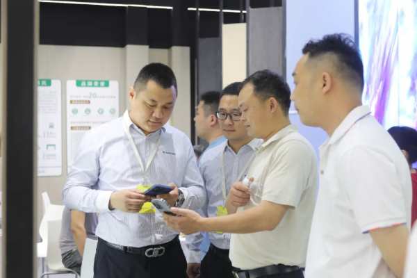 展会看韩氏 预见新趋势丨韩氏板材亮相第13届广州定制家居展