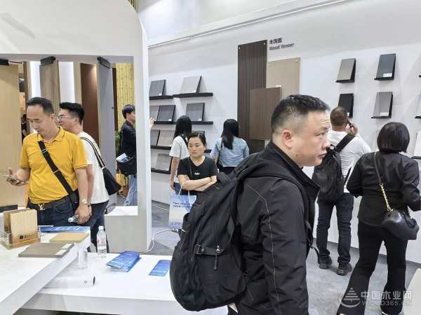 凉风有信 春日有约 福人森工惊艳亮相广州定制家居展！