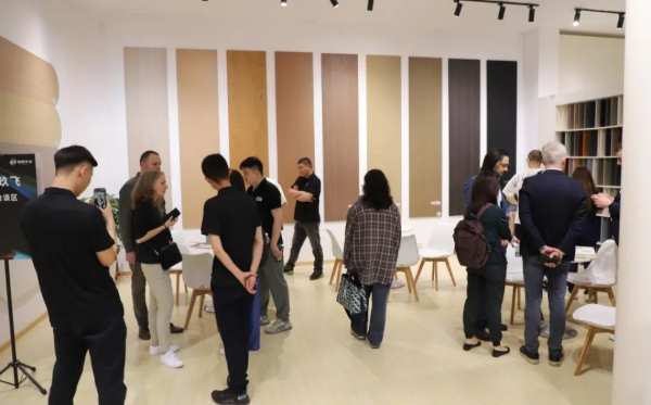 鲁丽木业｜2024中国广州定制家居展首日——现场火爆，势不可挡！