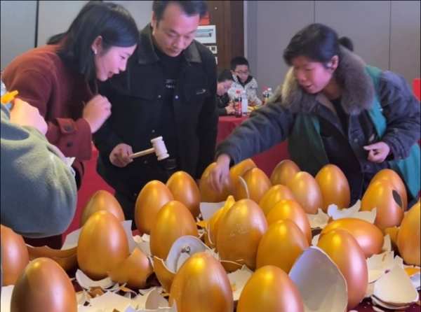 【龙腾启新程 奋战开门红】兔宝宝江西丰城家具厂客户答谢会首战告捷！