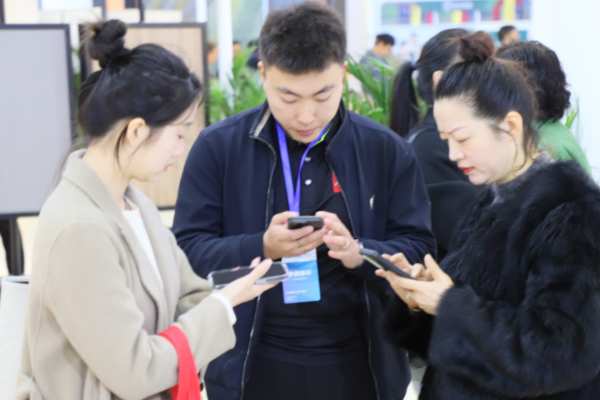 长沙建博会隆重开展丨鲁丽木业展位现场火爆！