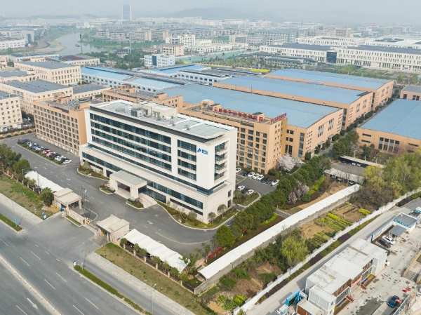 暖春家装真当时 引领行业趋势的云峰莫干山2024新品揭幕在即！