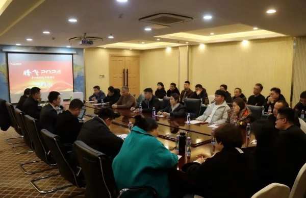 腾飞2024丨千山板材山东大商座谈会顺利召开