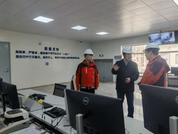 万华禾香集团总裁王晓明到信阳、韶关工厂调研慰问