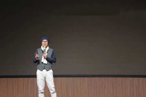 『携手共进，聚心同行』红棉花2024新品发布会暨经销商表彰大会圆满成功！