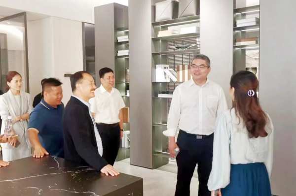壮象董事长叶新忠到访大湾区定制家具“头部企业”