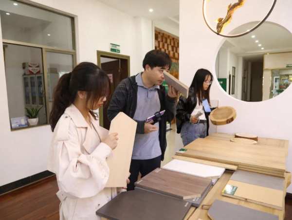 祝贺广西壮象木业有限公司获“国家林业重点龙头企业”殊荣