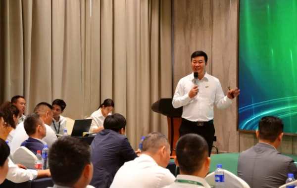 进，无止境丨2024年千年舟地板大分销战略研讨会
