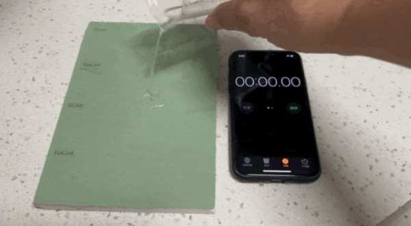 兔宝宝耐潮石膏板，滴水不吸，遇湿不渗，防潮届“天花板”